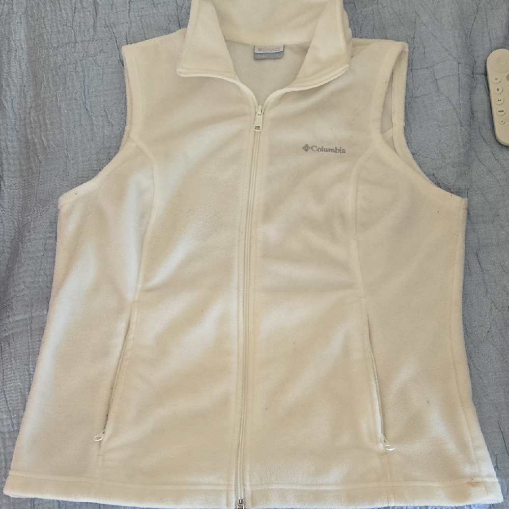 Columbia Off-White Fleece Vest